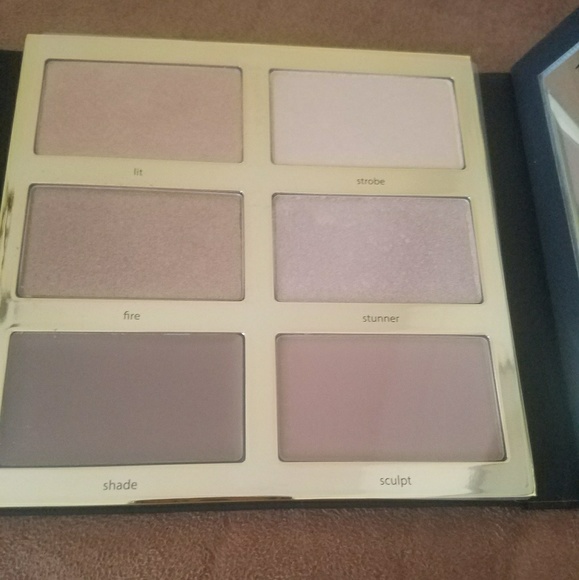 Tarte bronzer and highlight palette - Picture 4 of 4